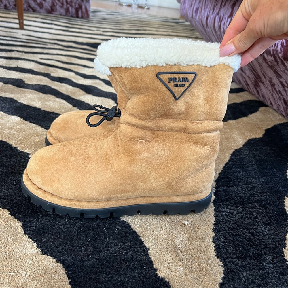 Prada calzature Donna cognac shearling boots sz 37